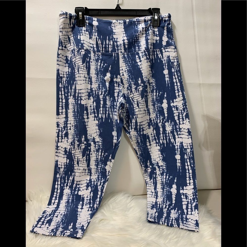 Passports Exercise Leggings Size Med